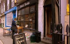 Why It Makes Sense to Buy Books Locally