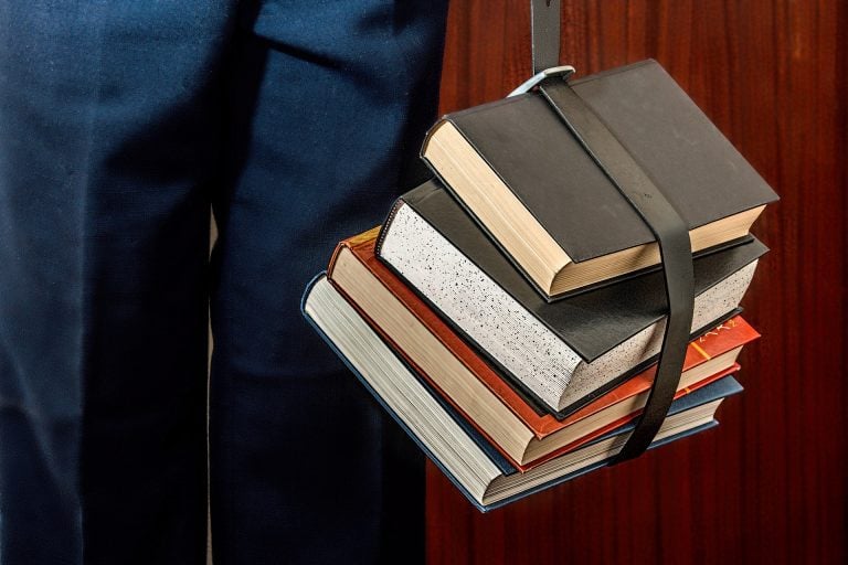 Five Reasons Primary School Teachers Should Read Aloud in the Classroom