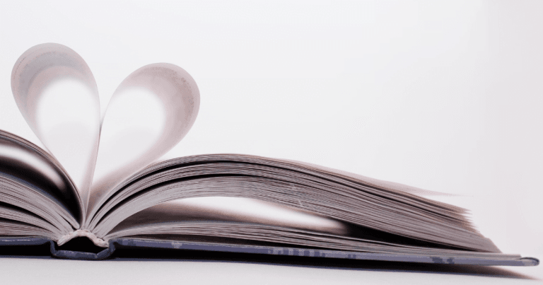 8 Romantic Reads to Fall in Love with this Valentine’s Day
